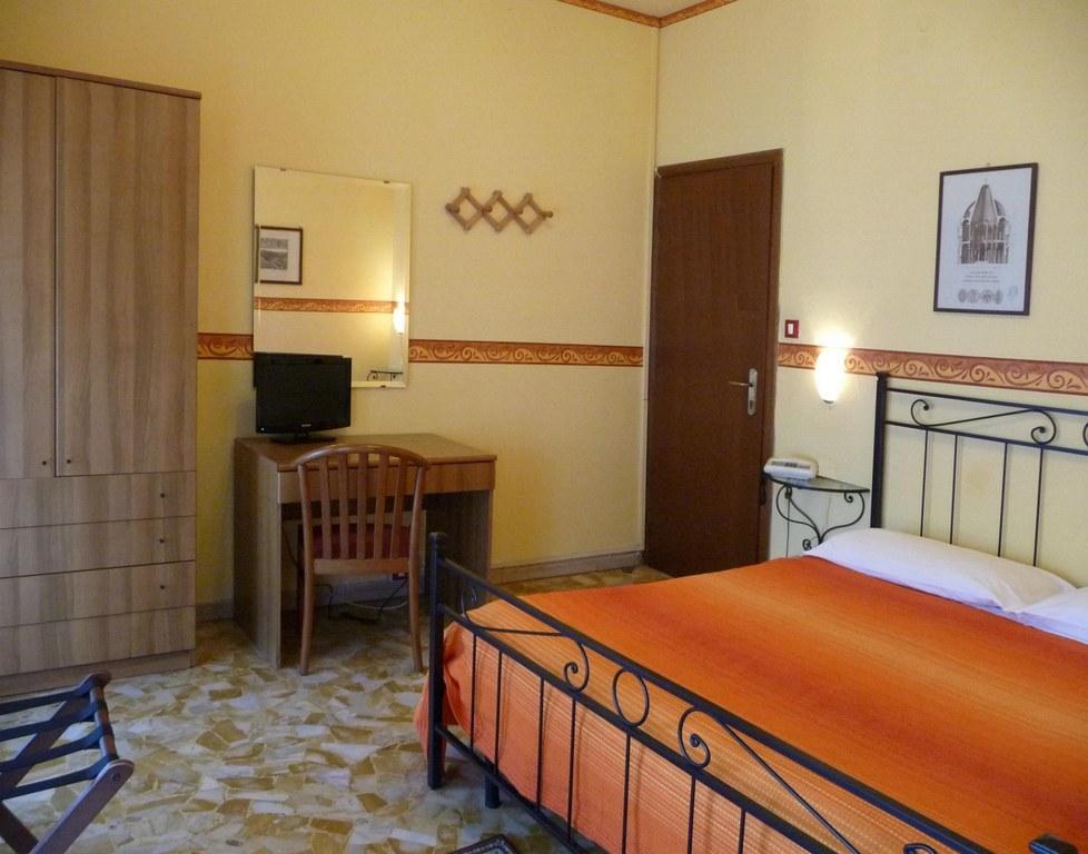 Hotel Ariston 比萨 客房 照片