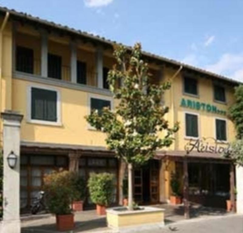 Hotel Ariston 比萨 外观 照片